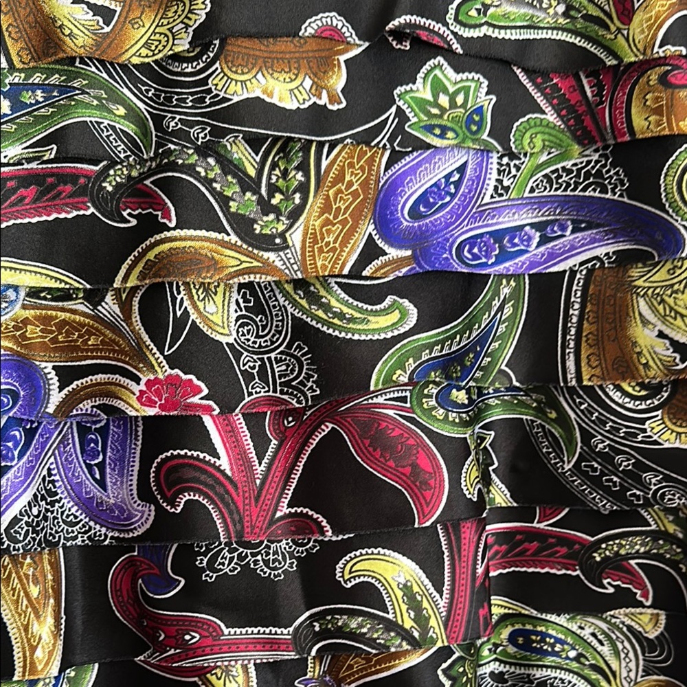 Peter Nygard Dress Paisley Print on Black, Faux Wrap Bodice V-Neck Dress, 12 - Picture 12 of 12